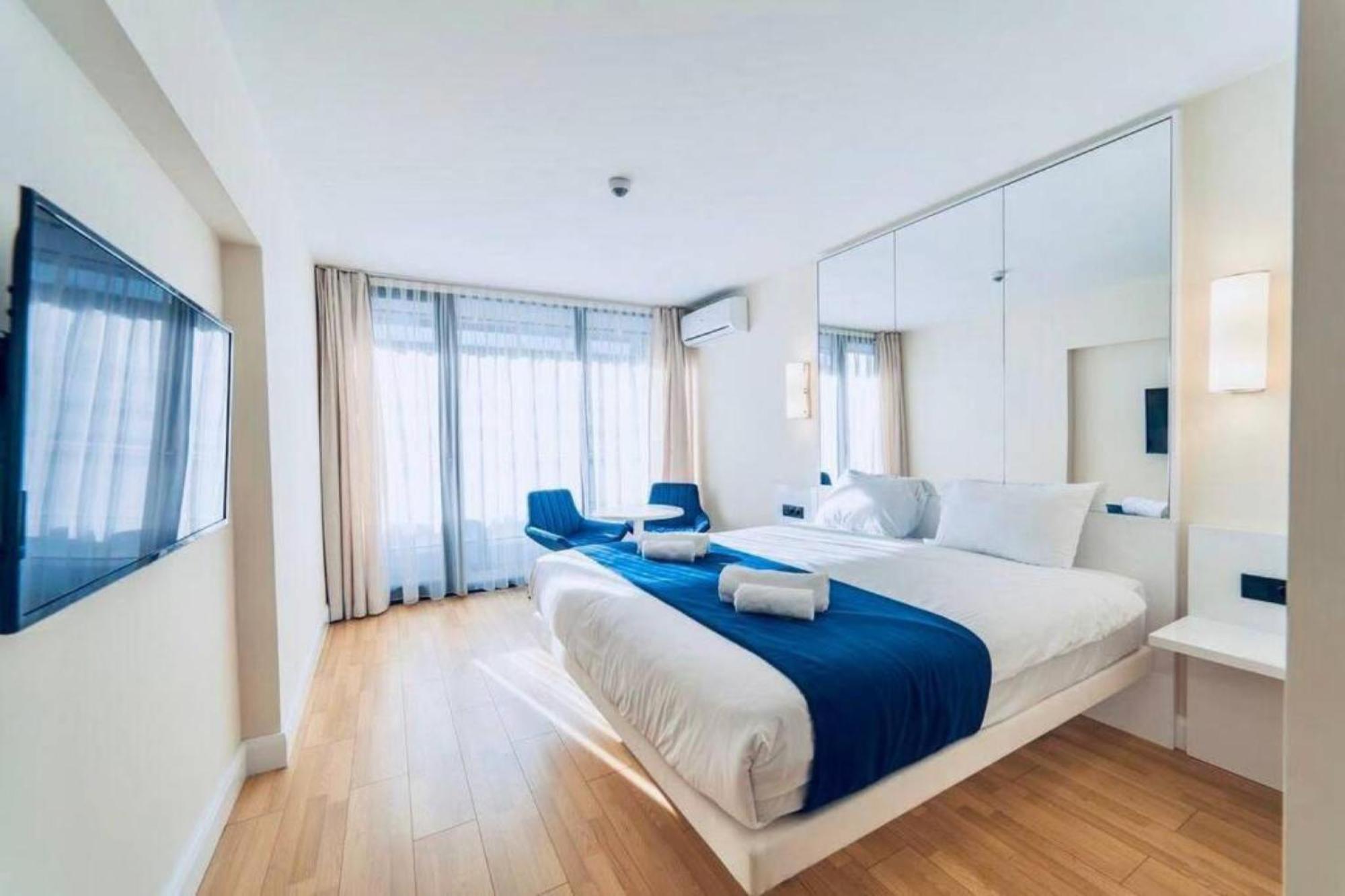 Delux Sea View Aparthotel In Orbi City Batumi Esterno foto