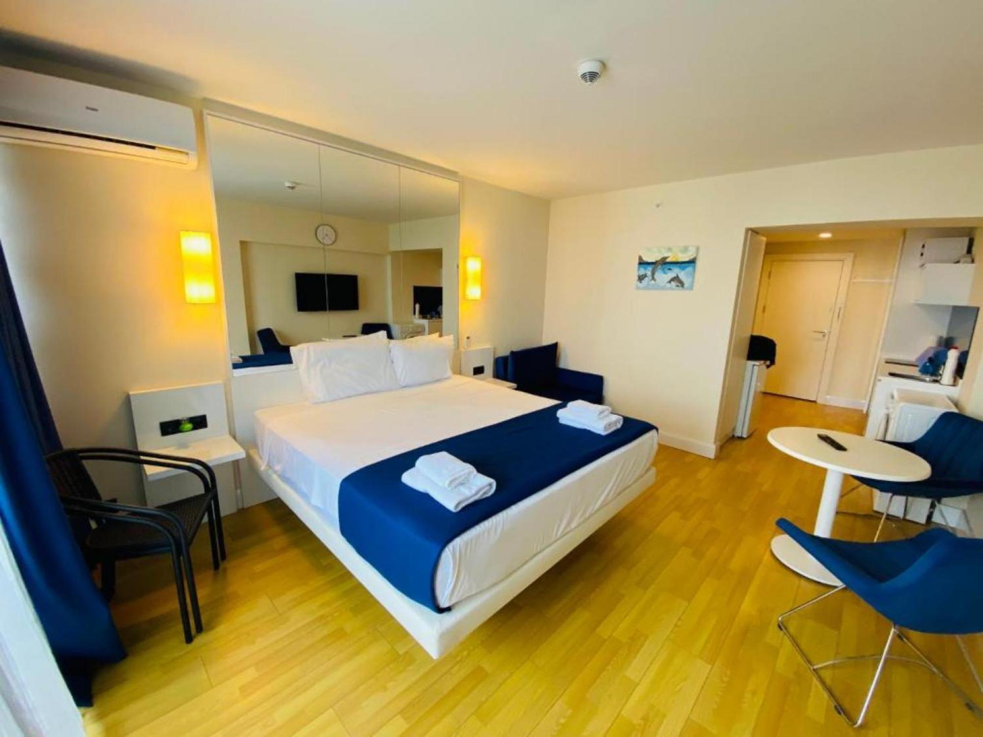 Delux Sea View Aparthotel In Orbi City Batumi Esterno foto